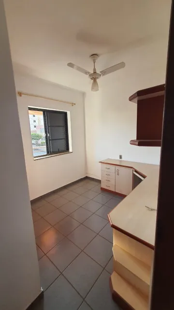 Alugar Apartamentos / Padrão em Ribeirão Preto R$ 1.400,00 - Foto 15