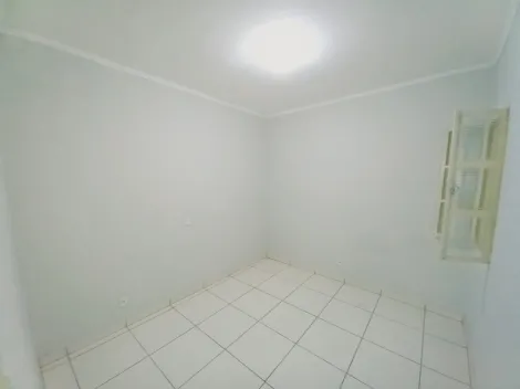 Alugar Casa / Padrão em Ribeirão Preto R$ 950,00 - Foto 3