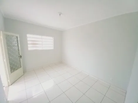 Alugar Casa / Padrão em Ribeirão Preto R$ 950,00 - Foto 4