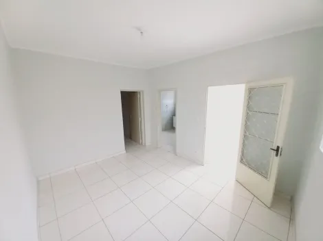 Alugar Casa / Padrão em Ribeirão Preto R$ 950,00 - Foto 5