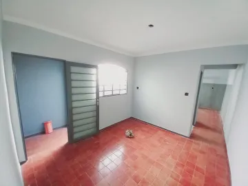 Alugar Casa / Padrão em Ribeirão Preto R$ 800,00 - Foto 2