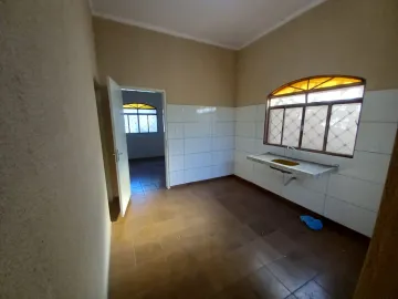 Alugar Casas / Padrão em Ribeirão Preto R$ 980,00 - Foto 5