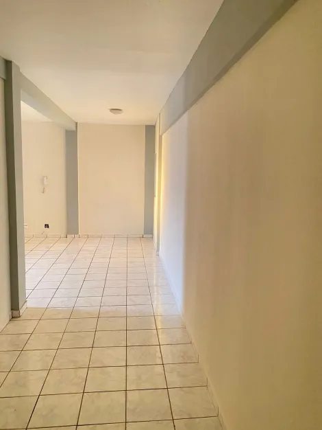 Alugar Apartamento / Kitnet em Ribeirão Preto R$ 750,00 - Foto 5