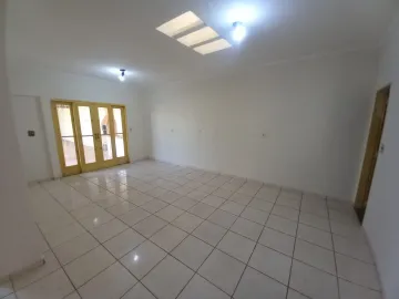 Alugar Casa / Padrão em Ribeirão Preto R$ 1.500,00 - Foto 13