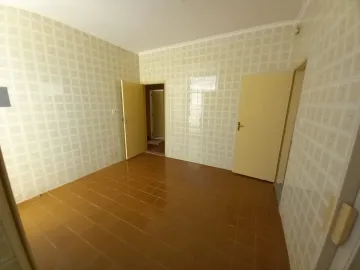 Alugar Casa / Padrão em Ribeirão Preto R$ 1.800,00 - Foto 5