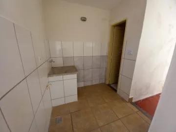 Alugar Casa / Padrão em Ribeirão Preto R$ 1.800,00 - Foto 8