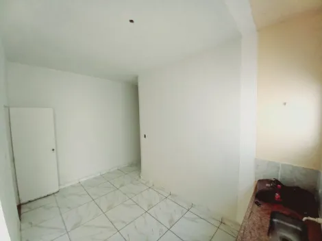 Alugar Casa / Padrão em Ribeirão Preto R$ 1.300,00 - Foto 4