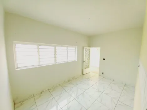 Casa / Padrão em Ribeirão Preto Alugar por R$1.300,00