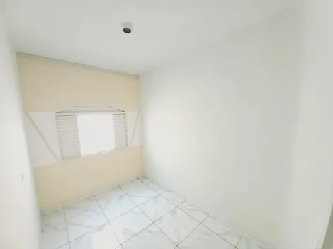 Alugar Casa / Padrão em Ribeirão Preto R$ 1.300,00 - Foto 3