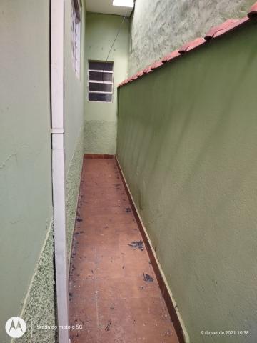 Alugar Casa / Padrão em Ribeirão Preto R$ 1.200,00 - Foto 11