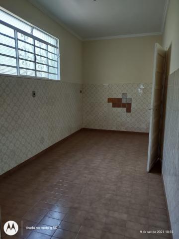 Alugar Casa / Padrão em Ribeirão Preto R$ 1.200,00 - Foto 6