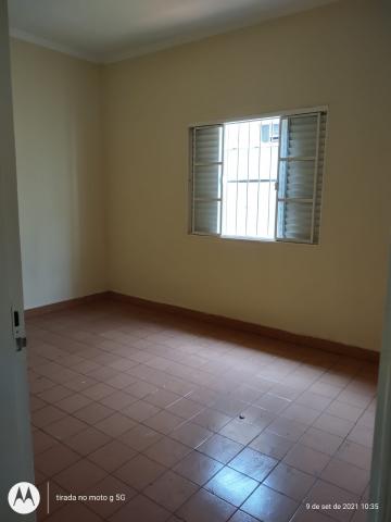 Alugar Casa / Padrão em Ribeirão Preto R$ 1.200,00 - Foto 4