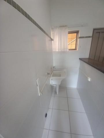 Alugar Apartamento / Kitnet em Ribeirão Preto R$ 1.300,00 - Foto 4