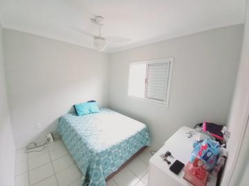 Alugar Casa / Padrão em Ribeirão Preto R$ 950,00 - Foto 2