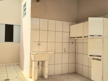 Alugar Casa / Padrão em Ribeirão Preto R$ 1.080,00 - Foto 16