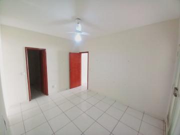 Alugar Casa / Padrão em Ribeirão Preto R$ 1.750,00 - Foto 3