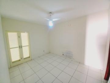 Alugar Casa / Padrão em Ribeirão Preto R$ 1.750,00 - Foto 4