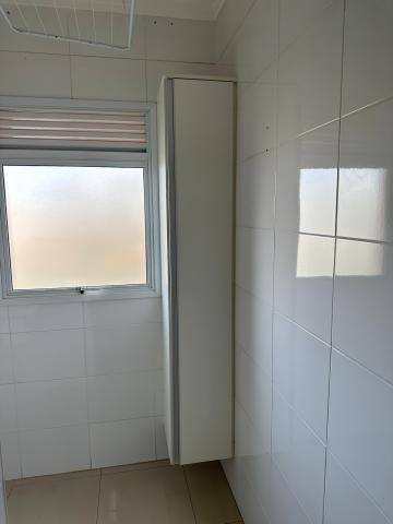 Alugar Apartamento / Padrão em Ribeirão Preto R$ 1.700,00 - Foto 5