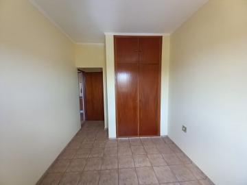 Alugar Apartamentos / Padrão em Ribeirão Preto R$ 1.600,00 - Foto 8