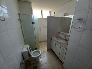 Alugar Apartamento / Padrão em Ribeirão Preto R$ 1.600,00 - Foto 15