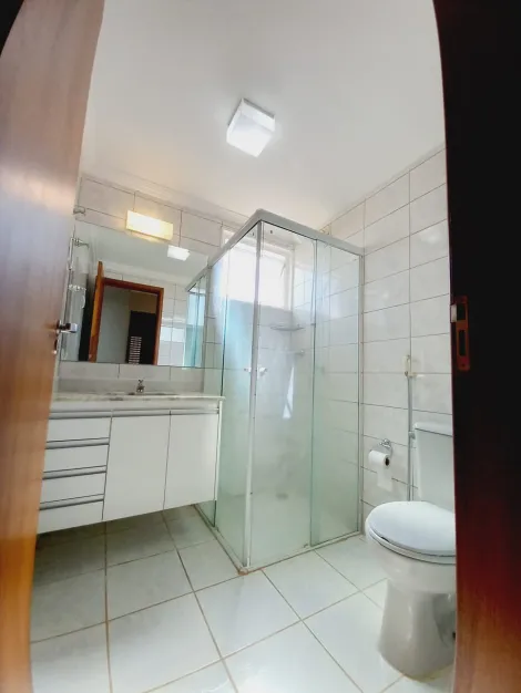 Alugar Apartamento / Padrão em Ribeirão Preto R$ 1.750,00 - Foto 8