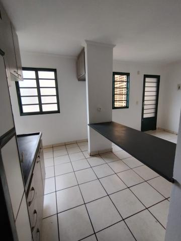 Alugar Apartamento / Padrão em Ribeirão Preto R$ 750,00 - Foto 10