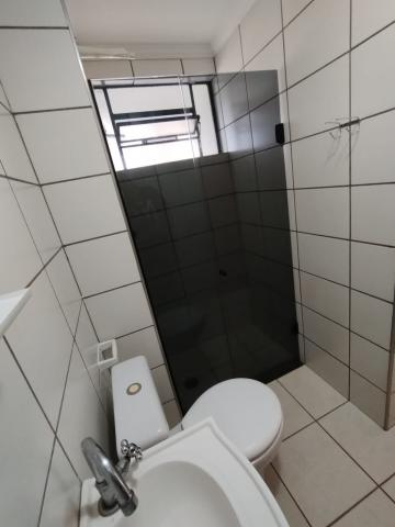 Alugar Apartamentos / Padrão em Ribeirão Preto R$ 750,00 - Foto 6