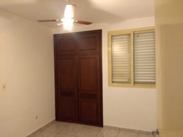 Alugar Apartamento / Padrão em Ribeirão Preto R$ 1.100,00 - Foto 3