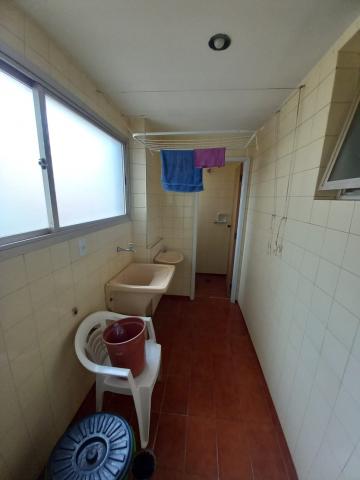 Alugar Apartamento / Padrão em Ribeirão Preto R$ 1.400,00 - Foto 8