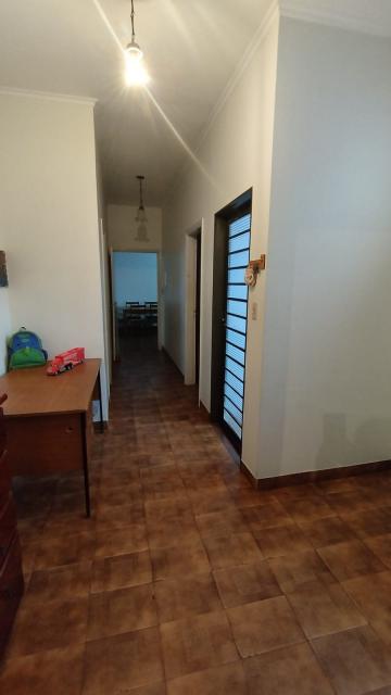 Alugar Casa / Padrão em Ribeirão Preto R$ 1.500,00 - Foto 5