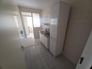 Alugar Apartamento / Padrão em Ribeirão Preto R$ 1.000,00 - Foto 10