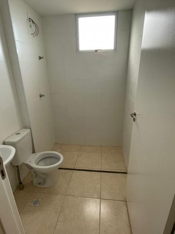 Alugar Apartamento / Padrão em Ribeirão Preto R$ 800,00 - Foto 5