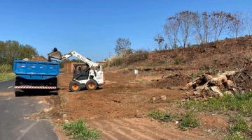 Terreno / Padrão em Monte Alto Alugar por R$0,00