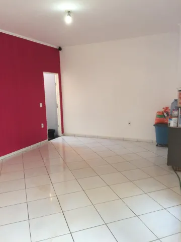 Casa / Padrão em Serrana Alugar por R$1.100,00