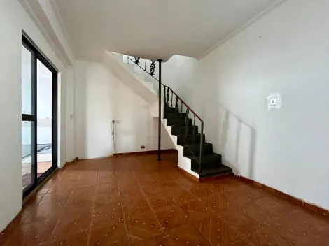 Alugar Casa / Padrão em Ribeirão Preto R$ 1.100,00 - Foto 4