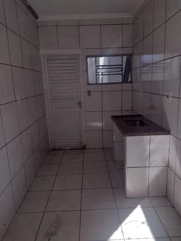 Alugar Casa / Padrão em Ribeirão Preto R$ 1.540,00 - Foto 3