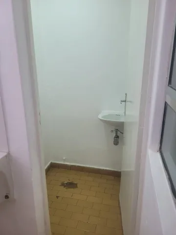 Alugar Apartamento / Padrão em Ribeirão Preto R$ 750,00 - Foto 4