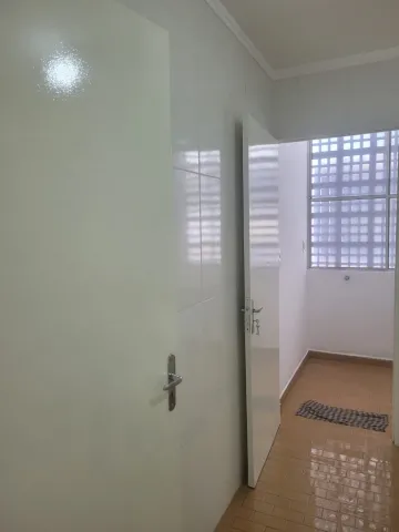 Alugar Apartamento / Padrão em Ribeirão Preto R$ 750,00 - Foto 5