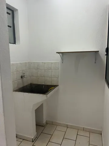 Alugar Apartamentos / Padrão em Ribeirão Preto R$ 750,00 - Foto 12