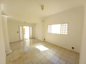 Casa / Padrão em Ribeirão Preto Alugar por R$1.600,00