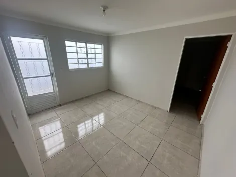 Alugar Casa / Padrão em Ribeirão Preto R$ 1.700,00 - Foto 9