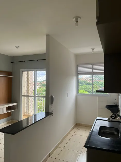 Alugar Apartamento / Padrão em Bonfim Paulista R$ 1.350,00 - Foto 11