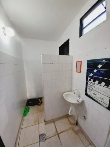 Alugar Comercial / Loja em Ribeirão Preto R$ 800,00 - Foto 4