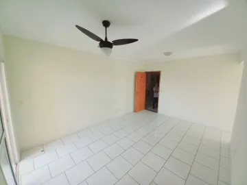 Alugar Apartamento / Padrão em Ribeirão Preto R$ 1.500,00 - Foto 2