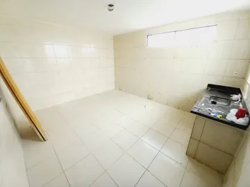 Alugar Casa / Padrão em Ribeirão Preto R$ 1.100,00 - Foto 5