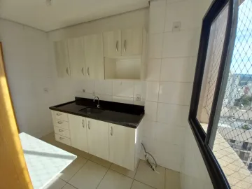 Alugar Apartamento / Padrão em Ribeirão Preto R$ 1.650,00 - Foto 4