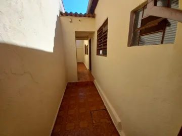 Alugar Casa / Padrão em Ribeirão Preto R$ 600,00 - Foto 12