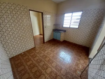 Alugar Casa / Padrão em Ribeirão Preto R$ 600,00 - Foto 7