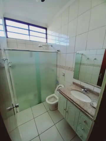 Alugar Casa / Padrão em Ribeirão Preto R$ 2.200,00 - Foto 3