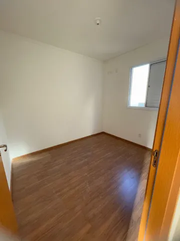 Alugar Apartamento / Padrão em Bonfim Paulista R$ 700,00 - Foto 8